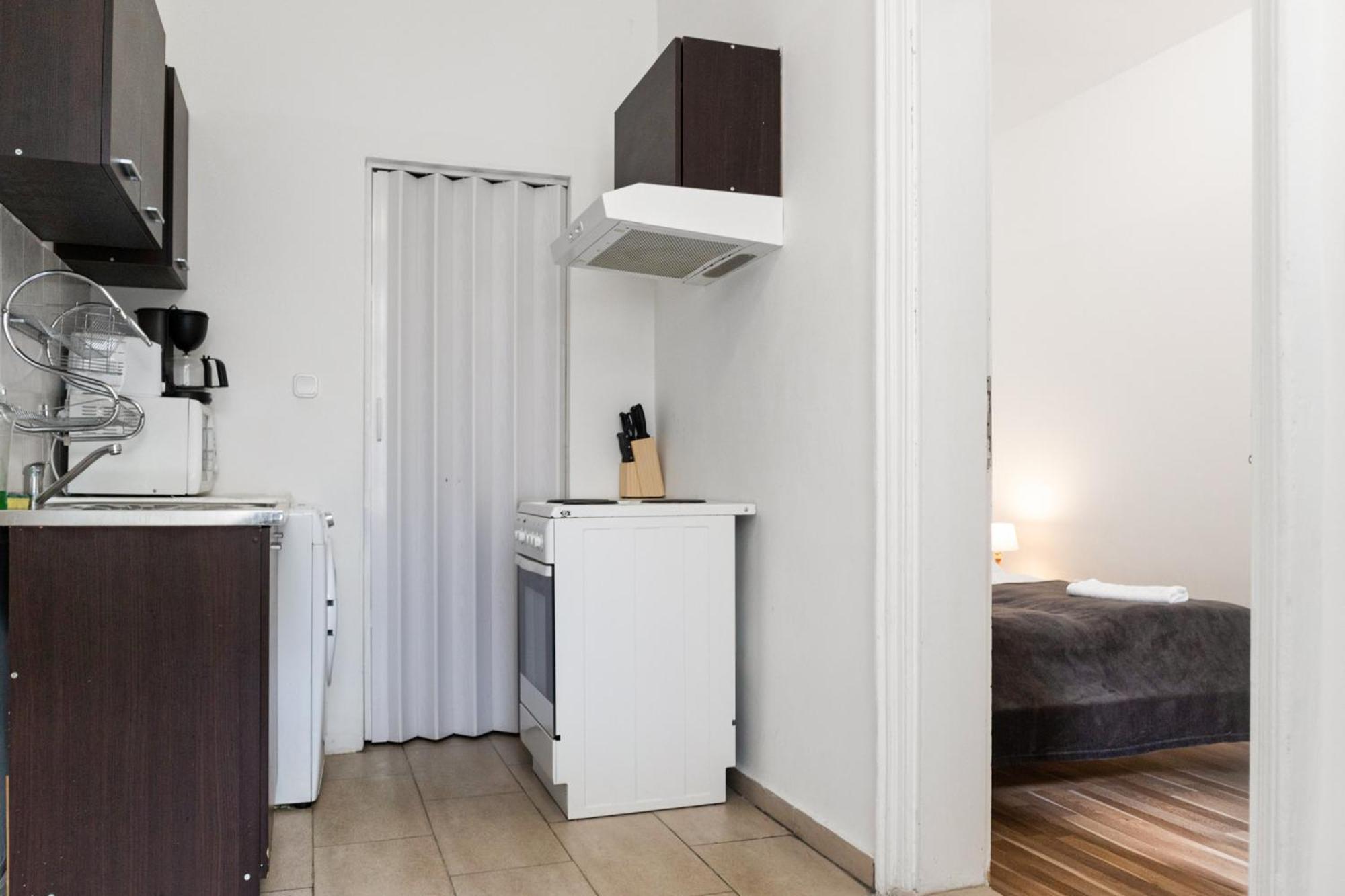Budget Apartments Well Connected To The Whole City Vienna Exterior photo